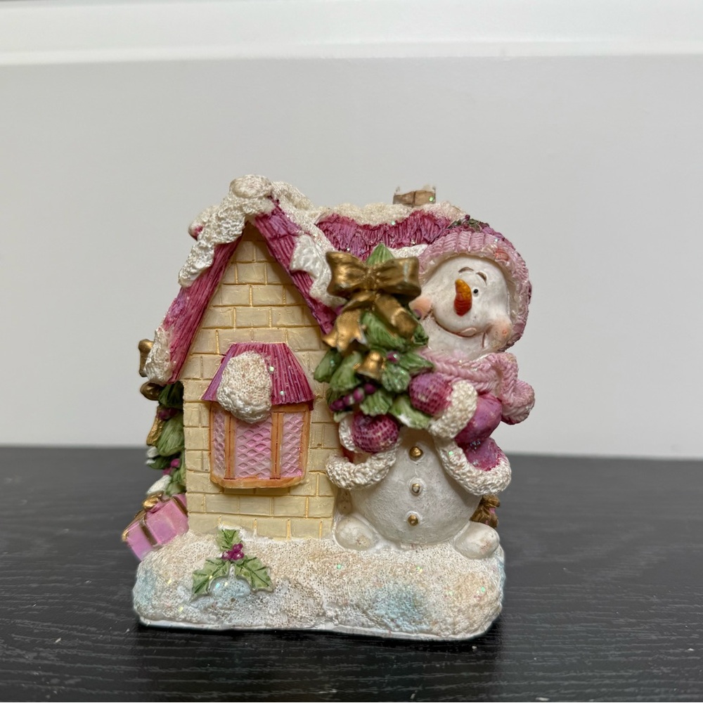 Girly snowman decor